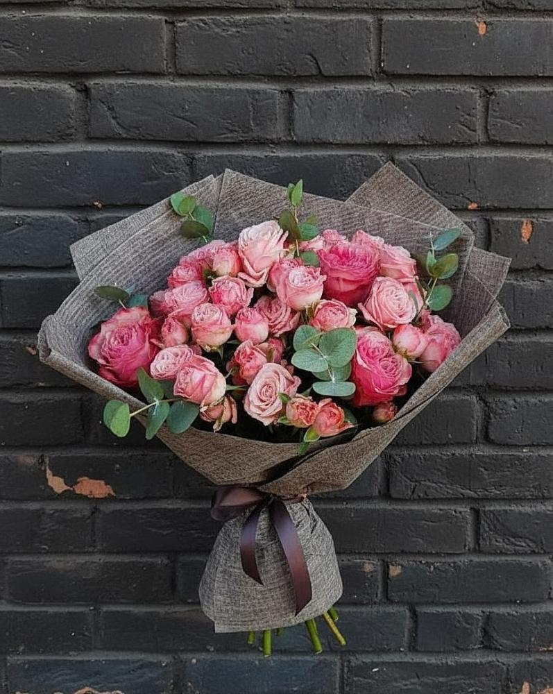 Букет цветов из: Розы в Нижнем Дженгутайе