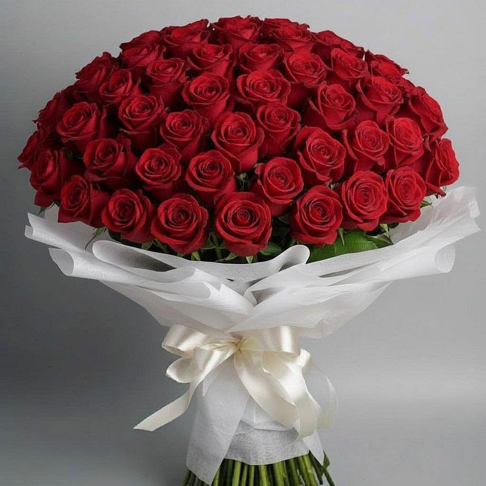 Букет 101 Красная роза Блэк Мэджик в Нижнем Дженгутайе