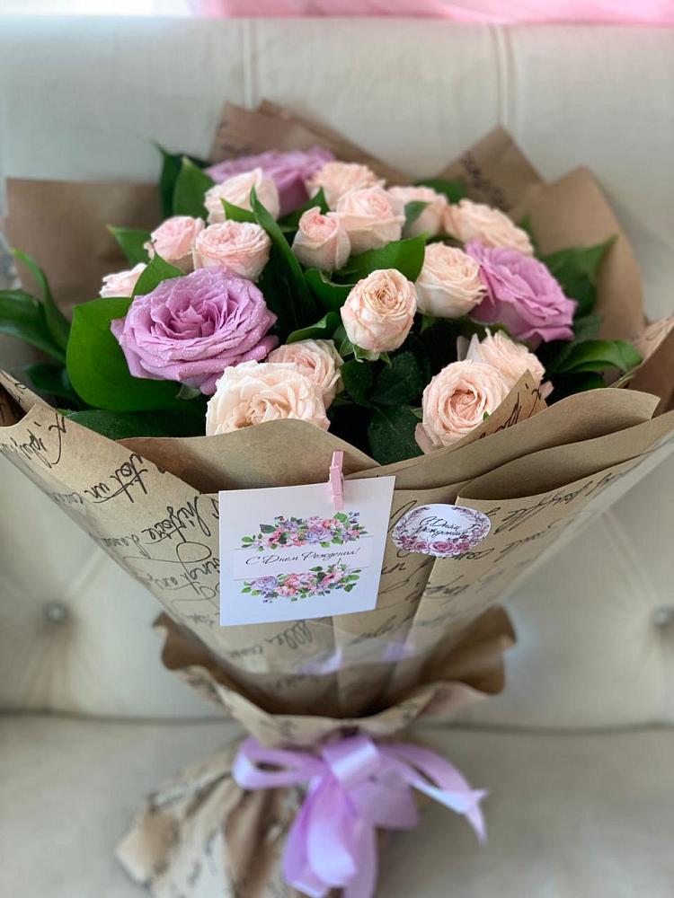 Букет цветов из: Розы в Нижнем Дженгутайе