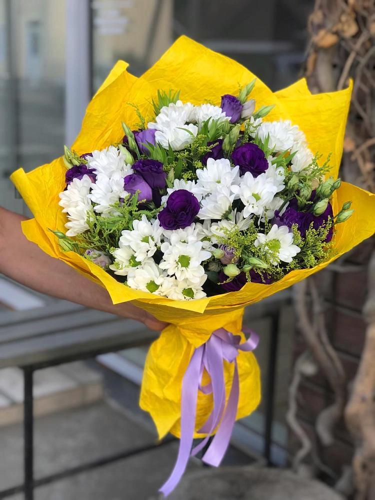 Букет цветов из: Ирисы, Хризантемы и Ромашки в Нижнем Дженгутайе