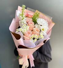 Букет цветов из:  Хризантемы и Розы в Нижнем Дженгутайе