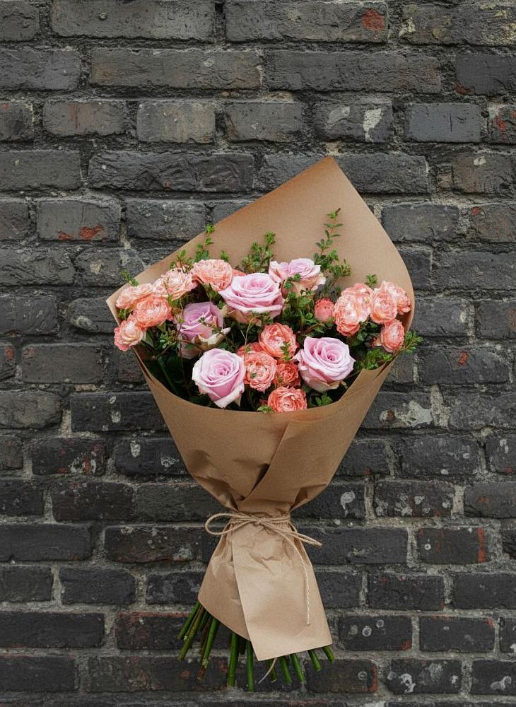 Букет цветов из: Розы в Нижнем Дженгутайе