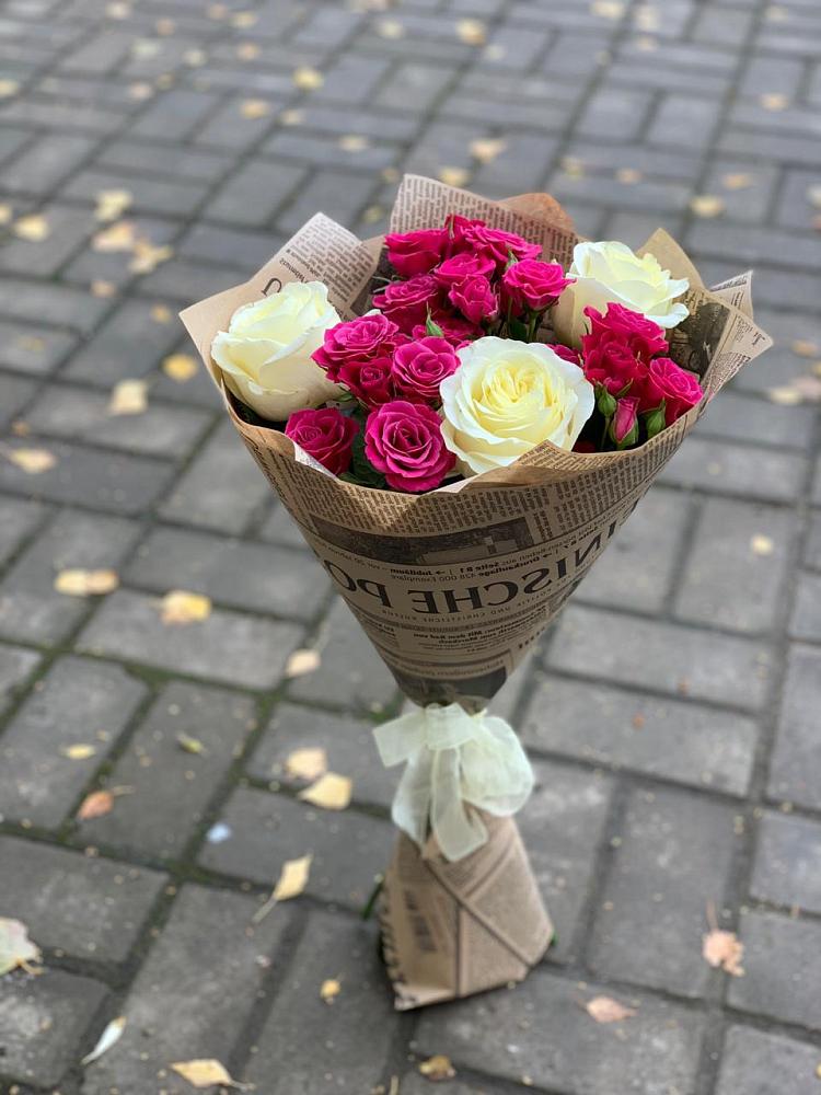 Букет цветов из: Розы в Нижнем Дженгутайе