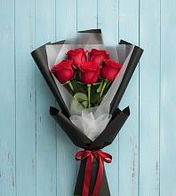 Букет цветов из:  Розы в Нижнем Дженгутайе