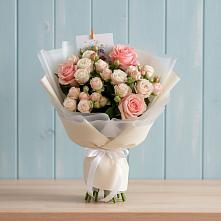 Букет цветов из:  Розы в Нижнем Дженгутайе