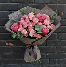 Букет цветов из:  Розы в Нижнем Дженгутайе