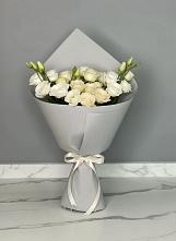 Букет цветов из:  Розы и Лизиантусы в Нижнем Дженгутайе